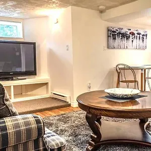 Cozy 5mins To Dt Apartment